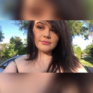 Meet your Posher, Isabella